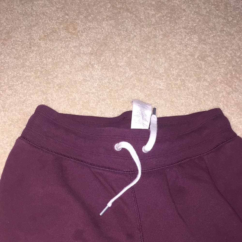 Underarmour sweatpants - Picture 2 of 6